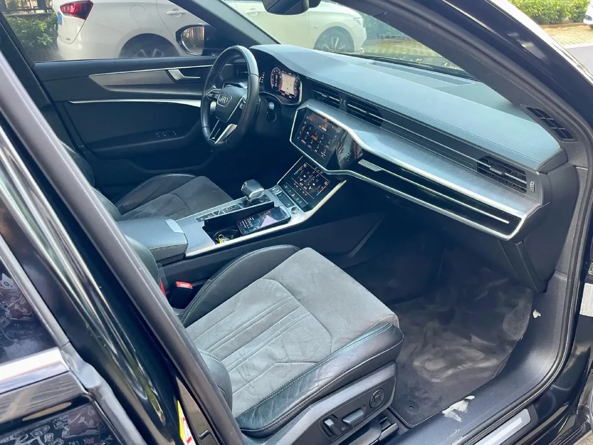 2019 Mercedes-Benz E Class 1.5T 184HP L4 9AT,autocango,china used car exporter,china ev exporter,chinese used car exporter,chinese used ev exporter