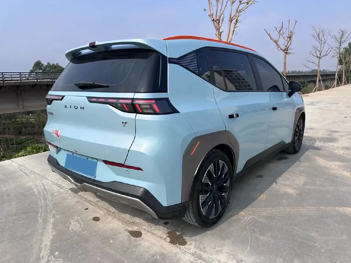 2022 Geely Okavango 1.8T 184HP L4 7DCT,autocango,china used car exporter,china ev exporter,chinese used car exporter,chinese used ev exporter