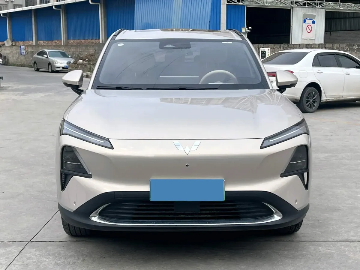 2024 WuLing XingGuangS 1.5L 106HP L4 E-CVT PHEV 20.5KWH,autocango,china used car exporter,china ev exporter,chinese used car exporter,chinese used ev exporter