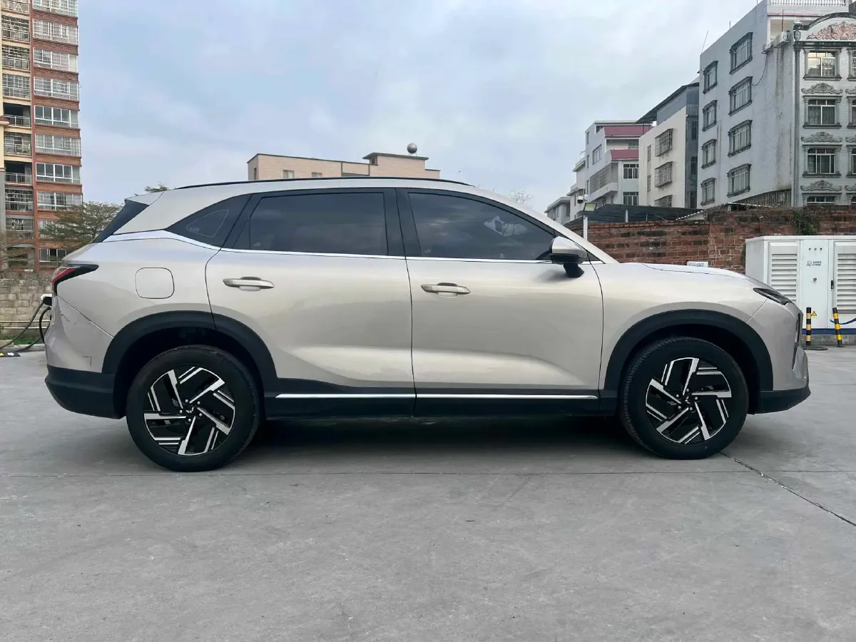 2024 WuLing XingGuangS 1.5L 106HP L4 E-CVT PHEV 20.5KWH,autocango,china used car exporter,china ev exporter,chinese used car exporter,chinese used ev exporter