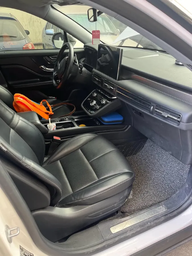 2022 Lincoln Corsair 2.0T 245HP L4 8AT,autocango,china used car exporter,china ev exporter,chinese used car exporter,chinese used ev exporter