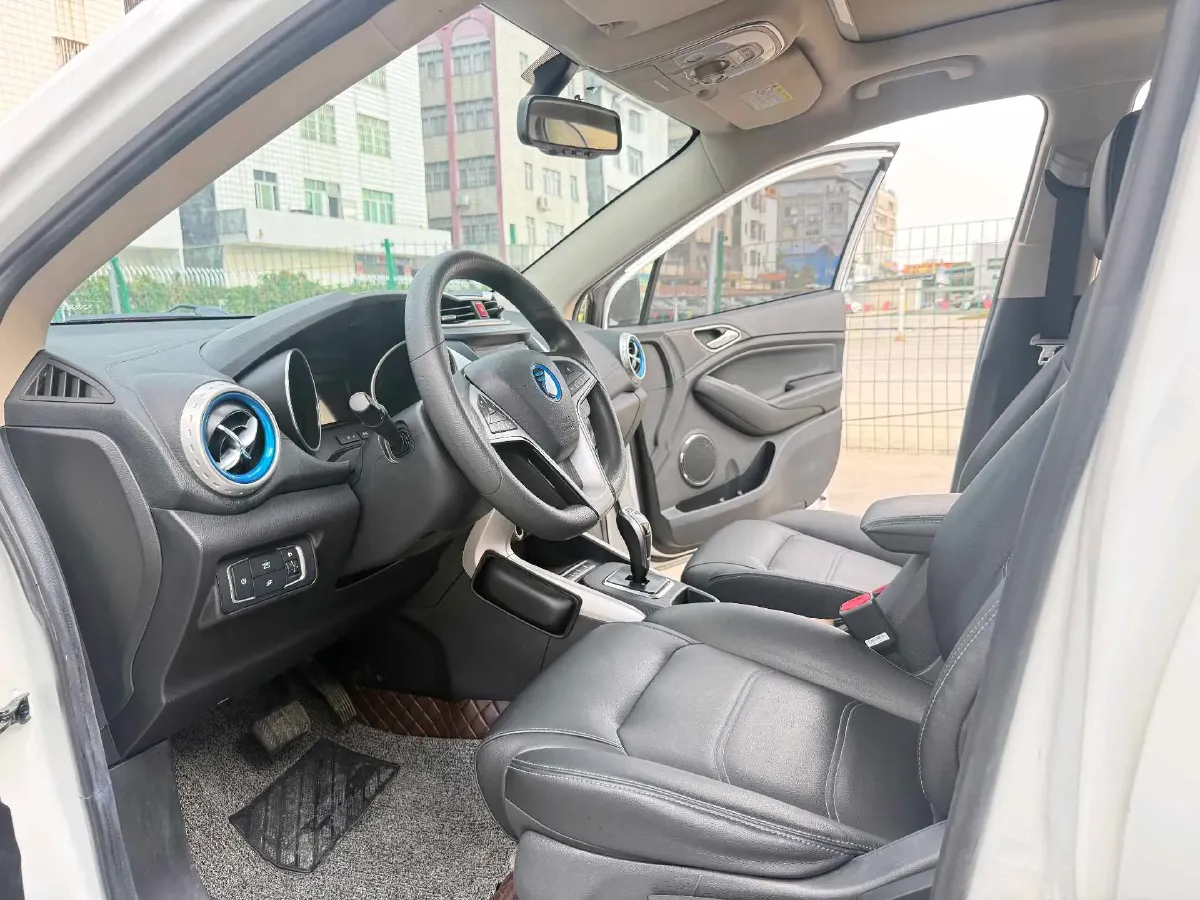 2018 BYD Yuan BEV 42KWH,autocango,china used car exporter,china ev exporter,chinese used car exporter,chinese used ev exporter