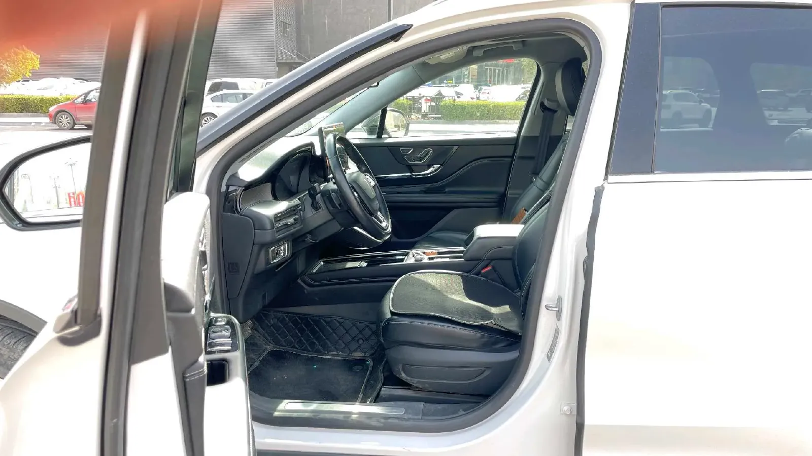 2022 Lincoln Corsair 2.0T 245HP L4 8AT,autocango,china used car exporter,china ev exporter,chinese used car exporter,chinese used ev exporter