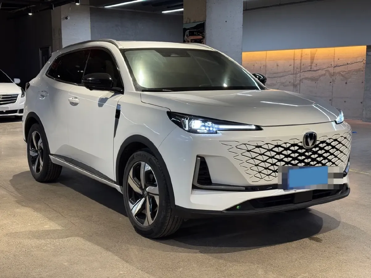 2023 ChangAn CS55 Plus 1.5T 188HP L4 7DCT,autocango,china used car exporter,china ev exporter,chinese used car exporter,chinese used ev exporter