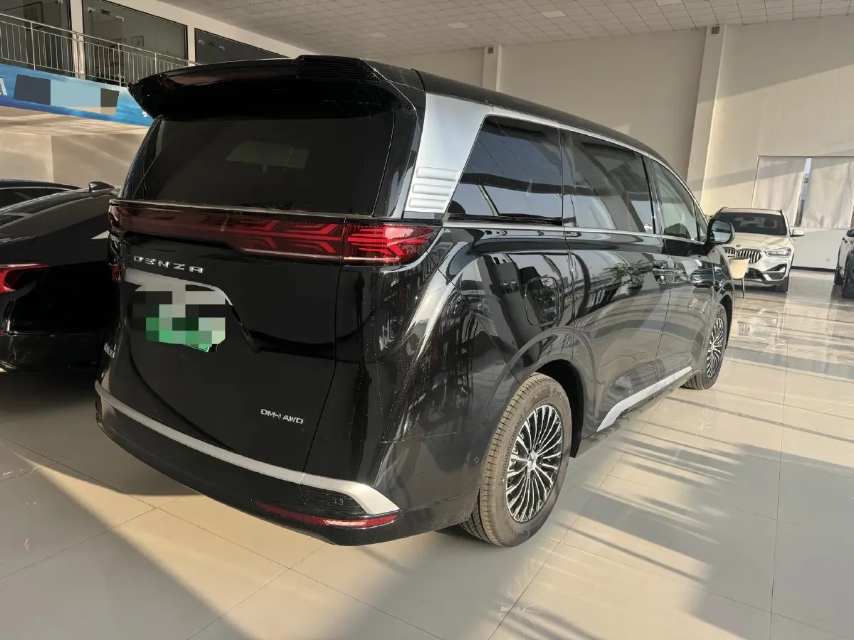 2025 Denza D9 1.5T 156HP L4 E-CVT PHEV,autocango,china used car exporter,china ev exporter,chinese used car exporter,chinese used ev exporter