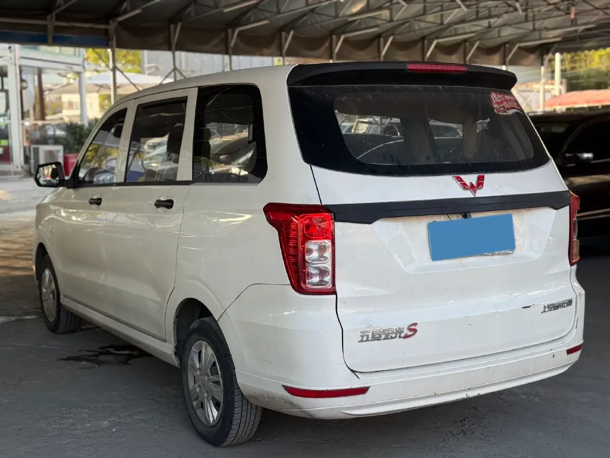 2019 WuLing HongGuang 1.5L 105HP L4 5MT,autocango,china used car exporter,china ev exporter,chinese used car exporter,chinese used ev exporter