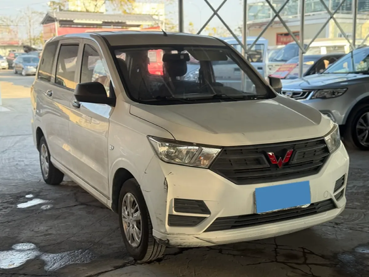 2019 WuLing HongGuang 1.5L 105HP L4 5MT,autocango,china used car exporter,china ev exporter,chinese used car exporter,chinese used ev exporter