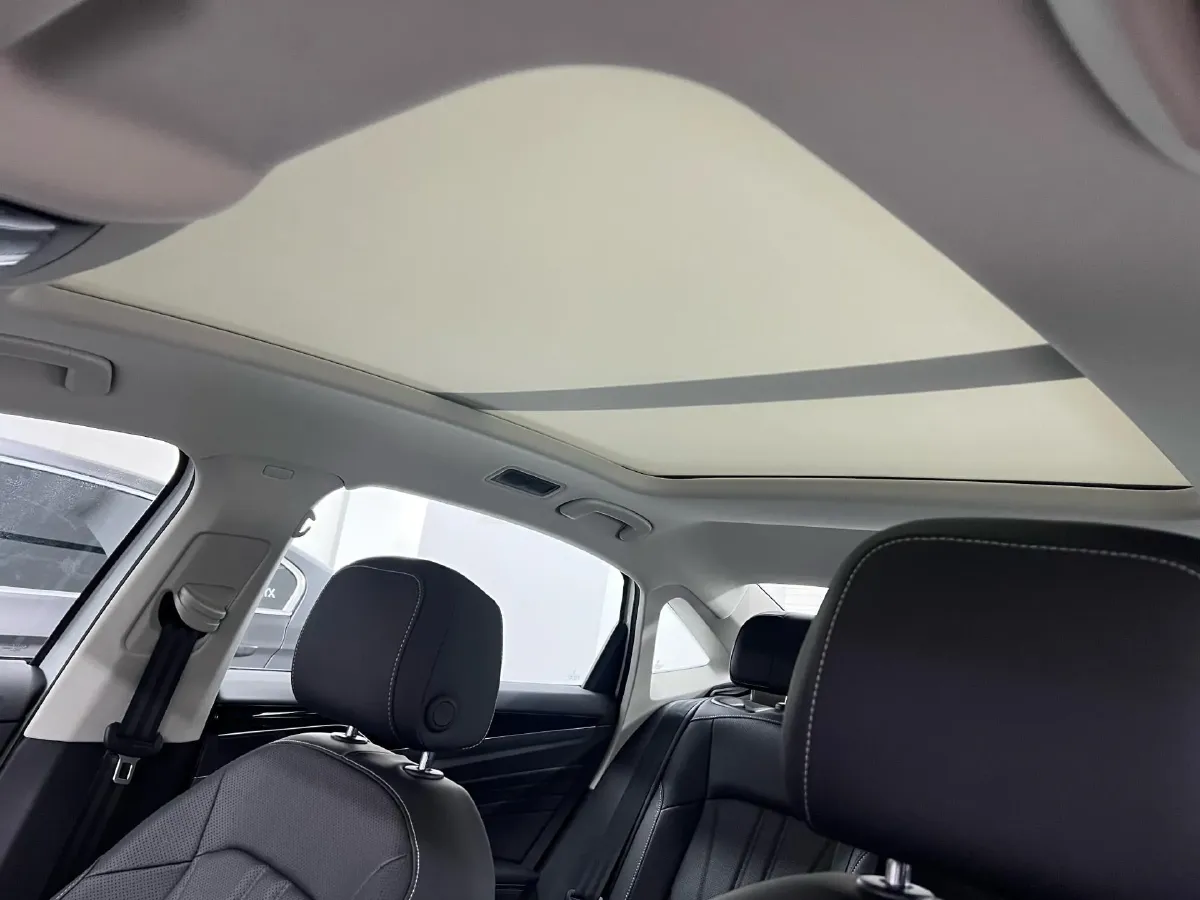 2025 Volkswagen Passat 2.0T 186HP L4 7DCT,autocango,china used car exporter,china ev exporter,chinese used car exporter,chinese used ev exporter