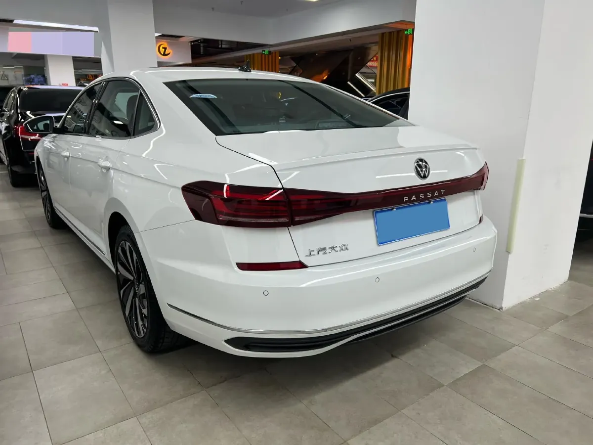 2025 Volkswagen Passat 2.0T 186HP L4 7DCT,autocango,china used car exporter,china ev exporter,chinese used car exporter,chinese used ev exporter