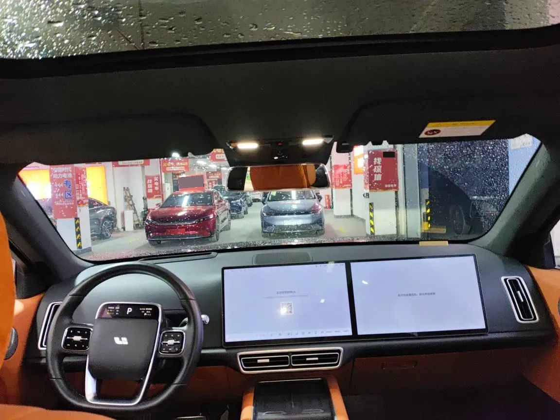 2024 Li L6 Range Extended 154HP L4 REEV 36.8KWH,autocango,china used car exporter,china ev exporter,chinese used car exporter,chinese used ev exporter