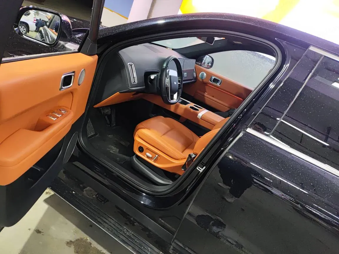 2024 Li L6 Range Extended 154HP L4 REEV 36.8KWH,autocango,china used car exporter,china ev exporter,chinese used car exporter,chinese used ev exporter