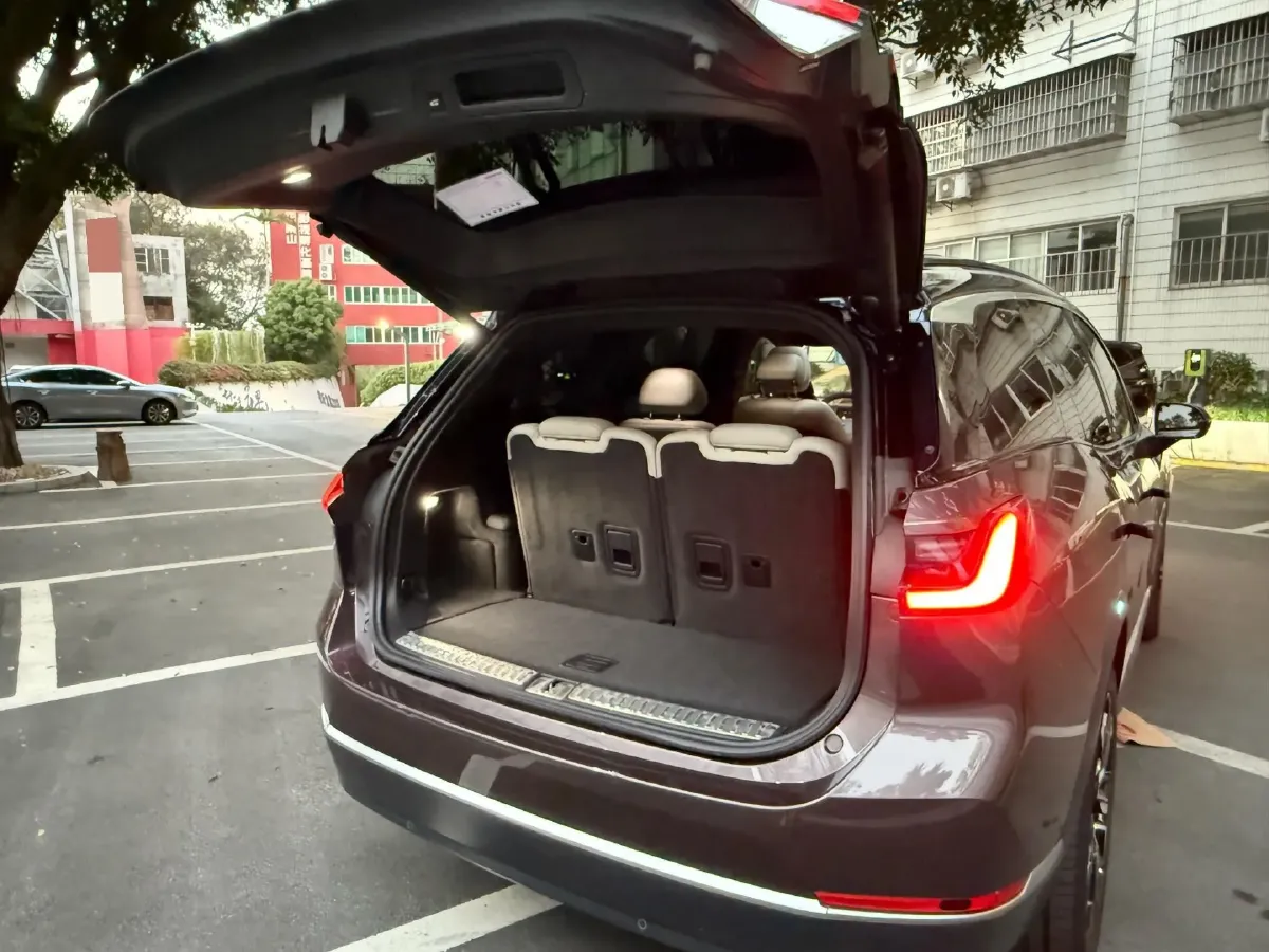 2020 NIO ES8 BEV 100KWH,autocango,china used car exporter,china ev exporter,chinese used car exporter,chinese used ev exporter