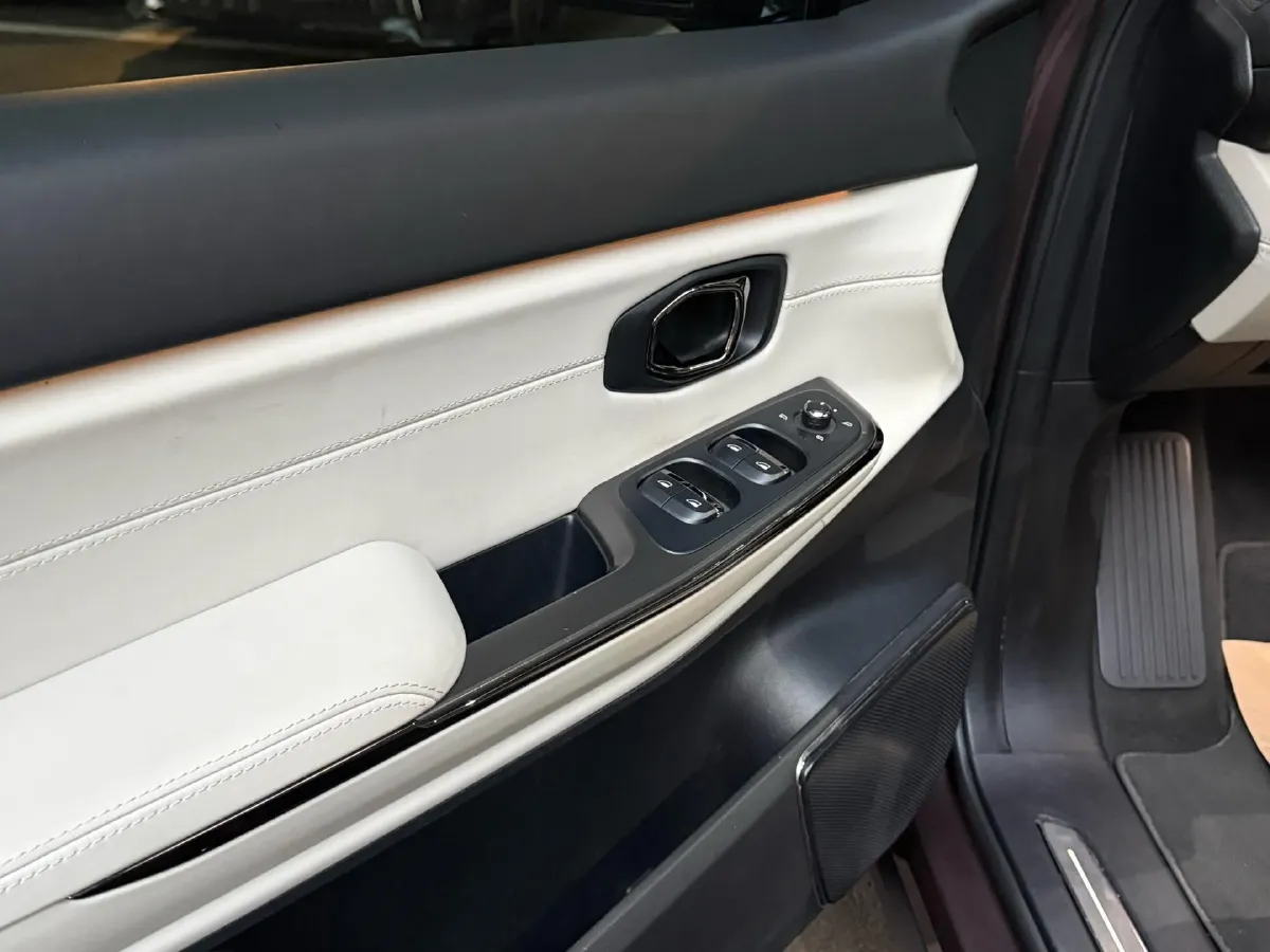 2020 NIO ES8 BEV 100KWH,autocango,china used car exporter,china ev exporter,chinese used car exporter,chinese used ev exporter