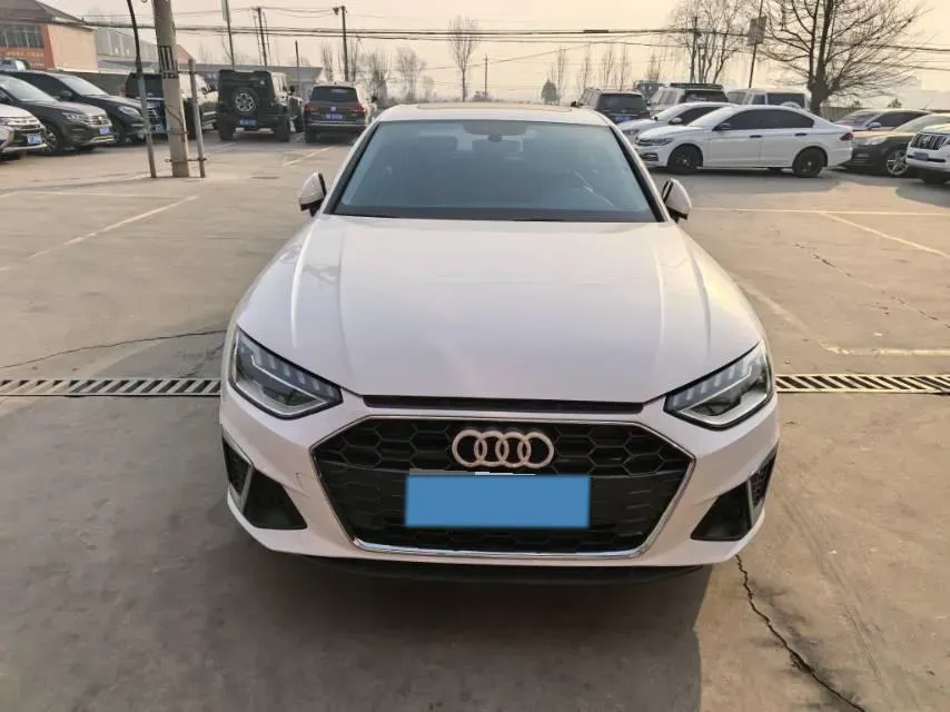 2020 Audi A4L 2.0T 190HP L4 7DCT,autocango,china used car exporter,china ev exporter,chinese used car exporter,chinese used ev exporter