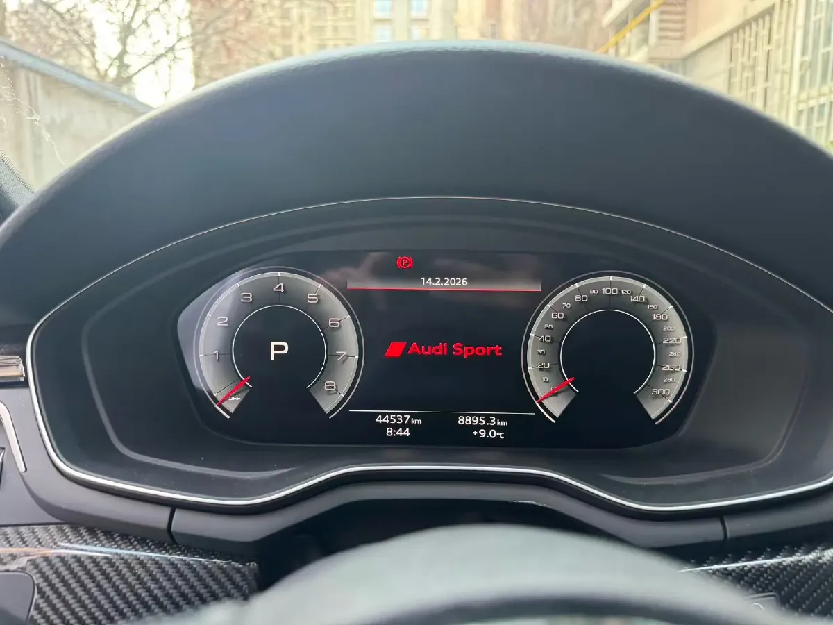 2023 Audi A4L 2.0T 245HP L4 7DCT,autocango,china used car exporter,china ev exporter,chinese used car exporter,chinese used ev exporter