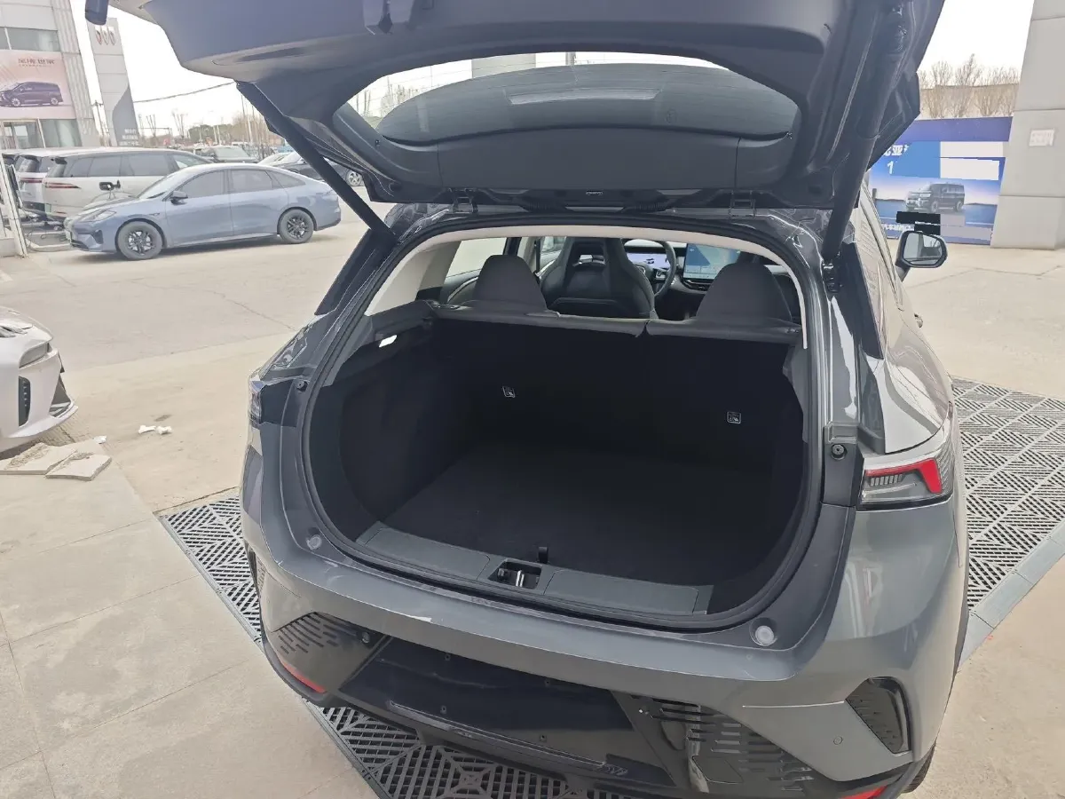 2024 LYNK&CO 06 EM-P 1.5L 120HP L4 3DHT PHEV 19.09KWH,autocango,china used car exporter,china ev exporter,chinese used car exporter,chinese used ev exporter