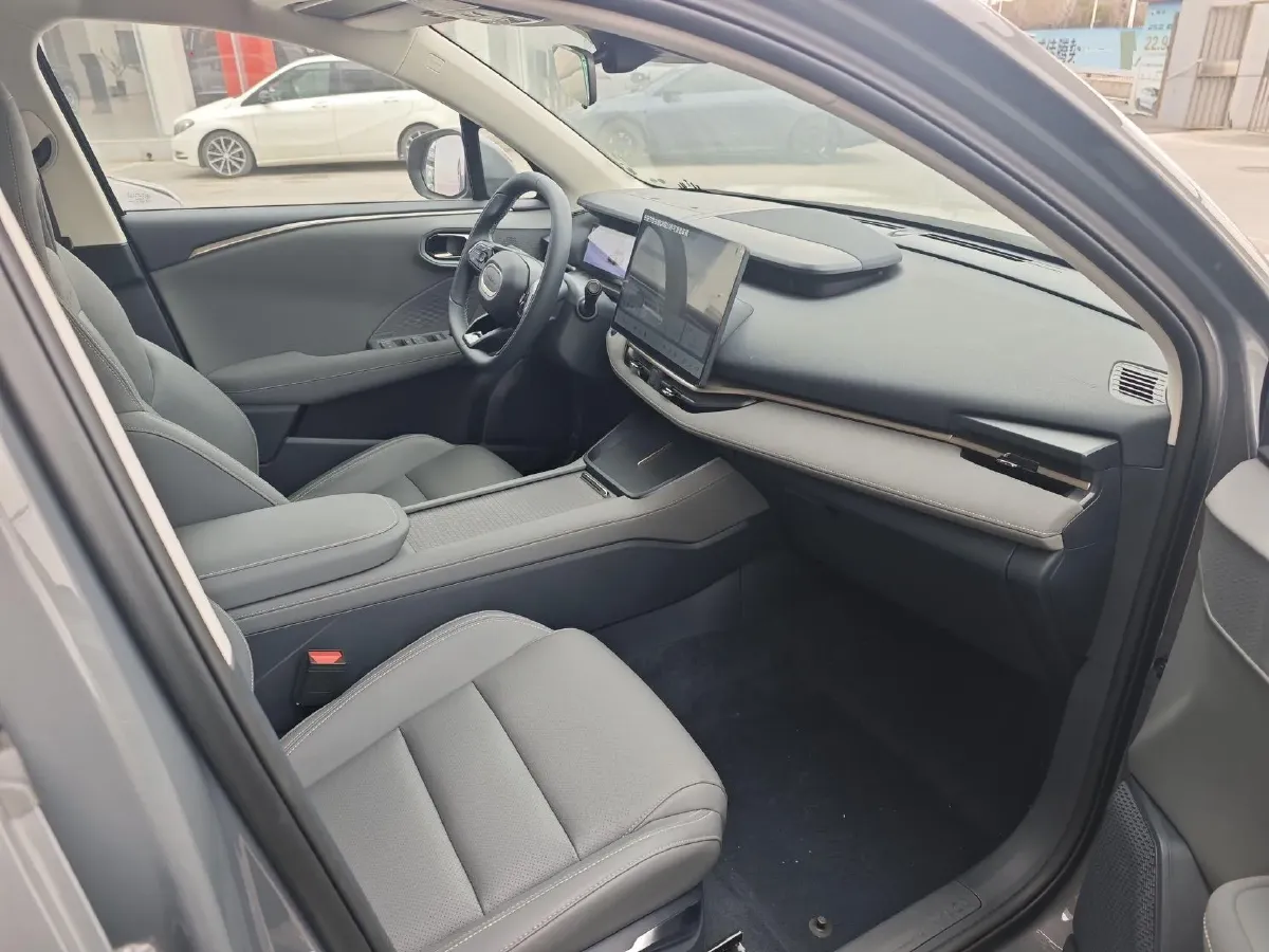 2024 LYNK&CO 06 EM-P 1.5L 120HP L4 3DHT PHEV 19.09KWH,autocango,china used car exporter,china ev exporter,chinese used car exporter,chinese used ev exporter