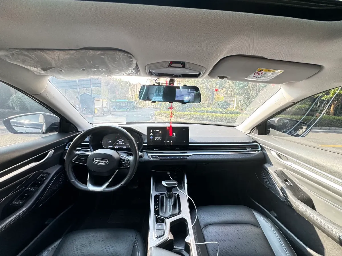 2022 Geely Emgrand 1.5L 114HP L4 CVT,autocango,china used car exporter,china ev exporter,chinese used car exporter,chinese used ev exporter