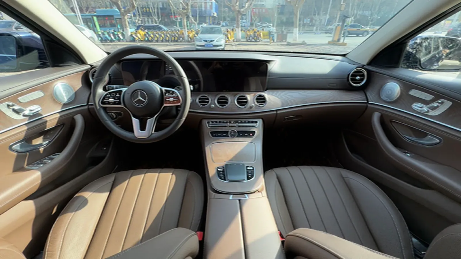 2020 Mercedes-Benz E Class 2.0T 258HP L4 9AT,autocango,china used car exporter,china ev exporter,chinese used car exporter,chinese used ev exporter