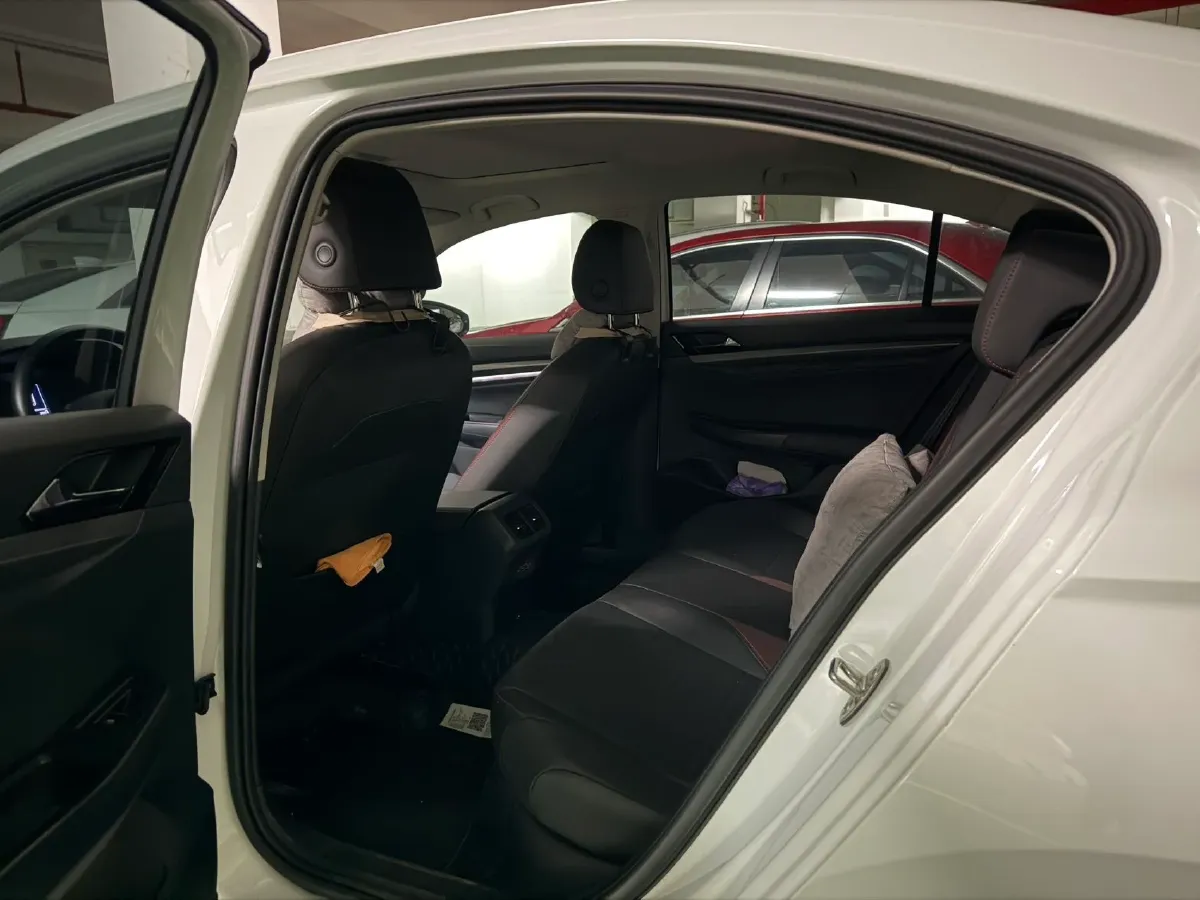 2021 Volkswagen Bora 1.5L 113HP L4 6AT,autocango,china used car exporter,china ev exporter,chinese used car exporter,chinese used ev exporter