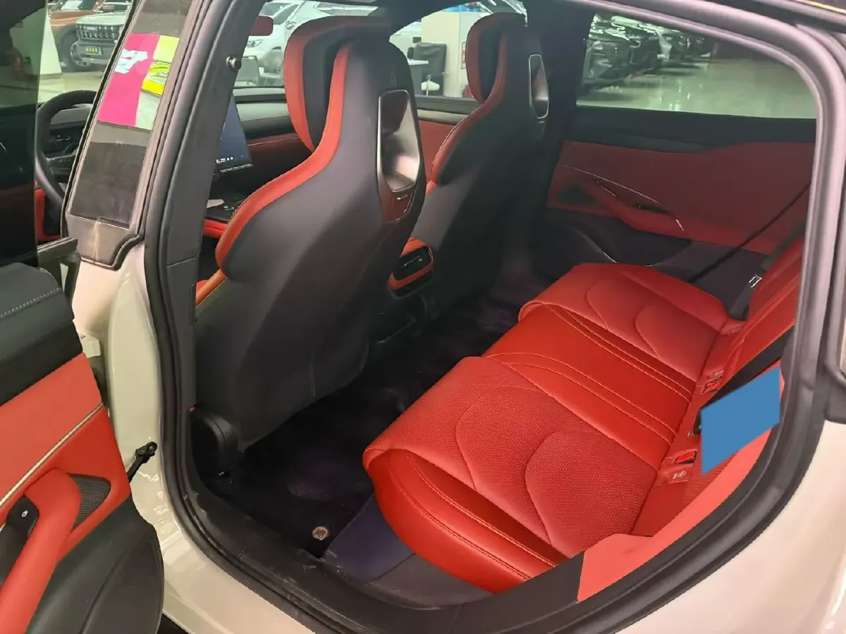 2024 MI SU7 BEV 101KWH,autocango,china used car exporter,china ev exporter,chinese used car exporter,chinese used ev exporter