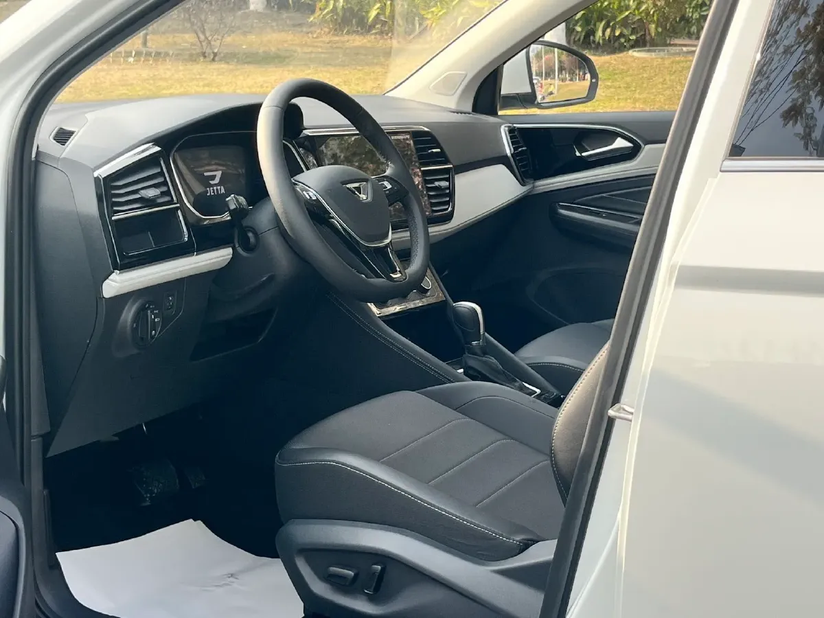 2023 Jetta VS7 1.4T 150HP L4 6AT,autocango,china used car exporter,china ev exporter,chinese used car exporter,chinese used ev exporter