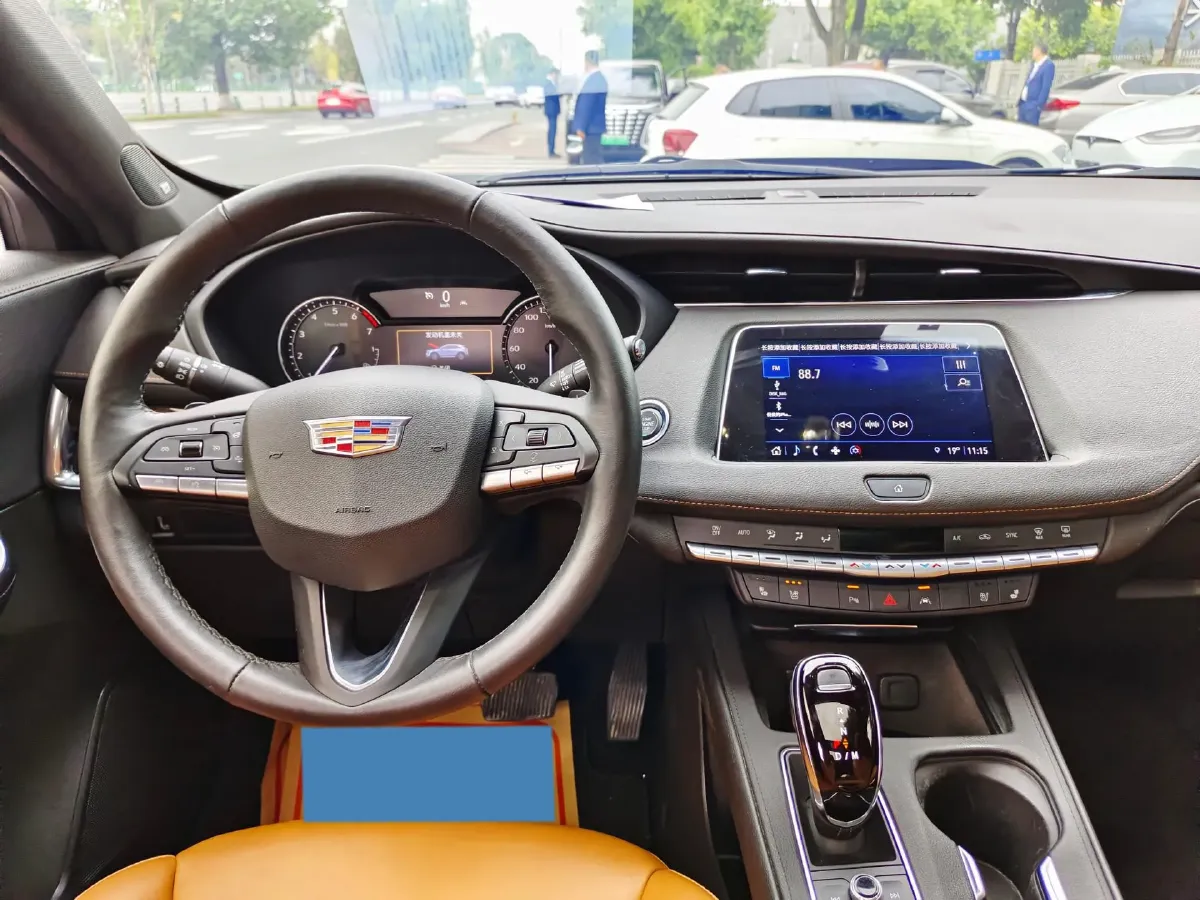2022 Cadillac XT4 2.0T 237HP L4 9AT,autocango,china used car exporter,china ev exporter,chinese used car exporter,chinese used ev exporter