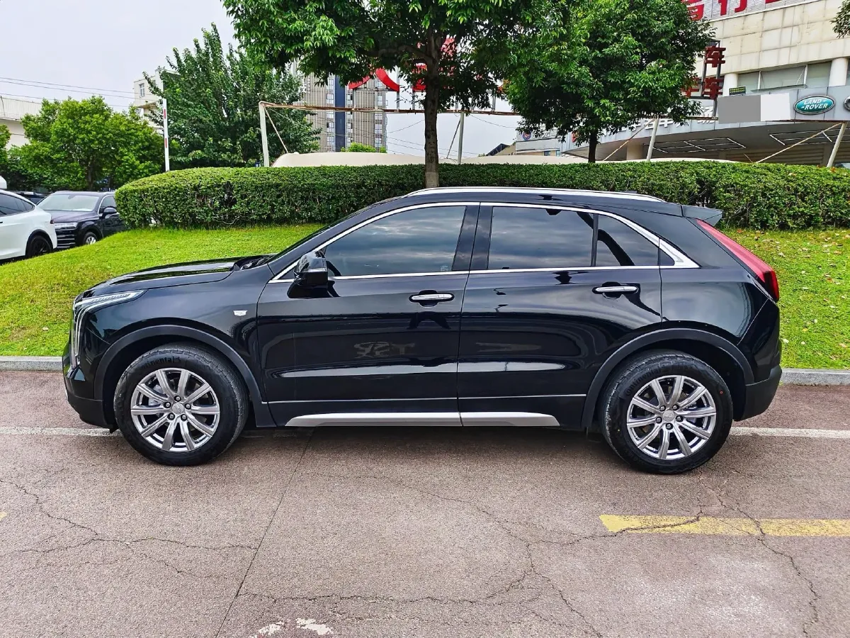 2022 Cadillac XT4 2.0T 237HP L4 9AT,autocango,china used car exporter,china ev exporter,chinese used car exporter,chinese used ev exporter