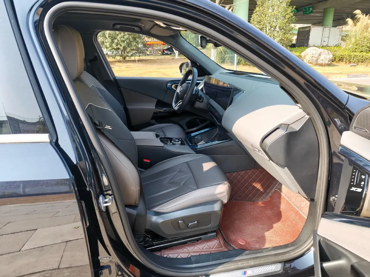 2025 BMW X3 2.0T 258HP L4 8AT,autocango,china used car exporter,china ev exporter,chinese used car exporter,chinese used ev exporter