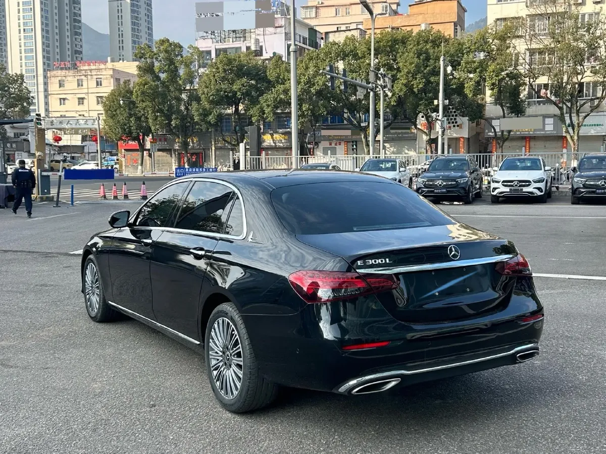 2023 Mercedes-Benz E Class 2.0T 258HP L4 9AT,autocango,china used car exporter,china ev exporter,chinese used car exporter,chinese used ev exporter