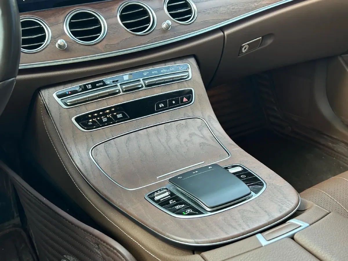 2023 Mercedes-Benz E Class 2.0T 258HP L4 9AT,autocango,china used car exporter,china ev exporter,chinese used car exporter,chinese used ev exporter