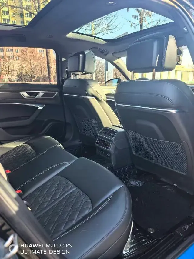 2025 Audi A6L 2.0T 245HP L4 7DCT,autocango,china used car exporter,china ev exporter,chinese used car exporter,chinese used ev exporter