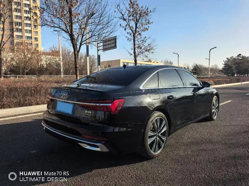 2025 Audi A6L 2.0T 245HP L4 7DCT,autocango,china used car exporter,china ev exporter,chinese used car exporter,chinese used ev exporter