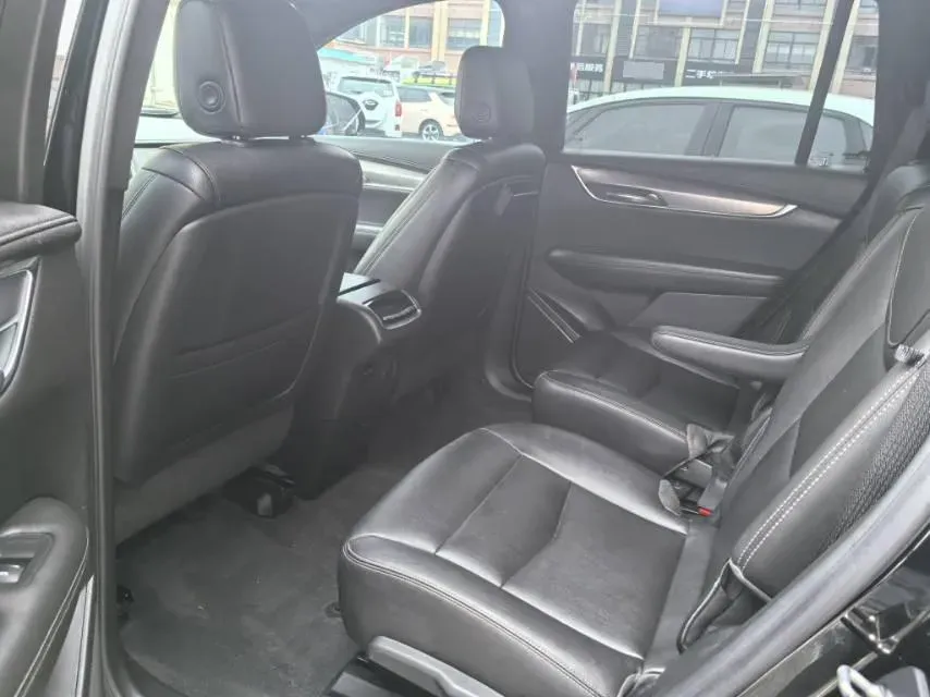 2021 Cadillac XT6 2.0T 237HP L4 9AT,autocango,china used car exporter,china ev exporter,chinese used car exporter,chinese used ev exporter