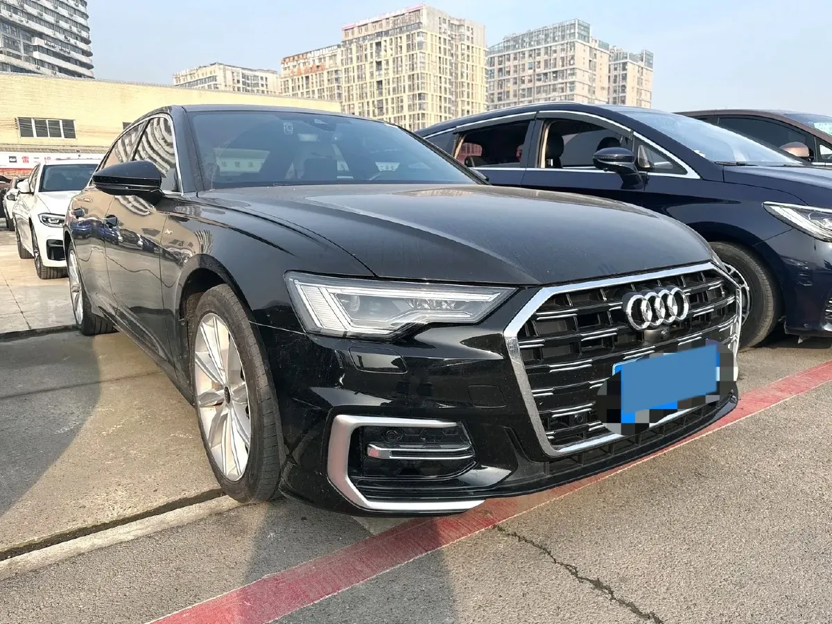 2024 Audi A6L 2.0T 245HP L4 7DCT,autocango,china used car exporter,china ev exporter,chinese used car exporter,chinese used ev exporter