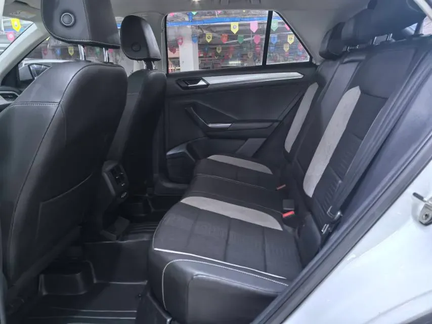 2019 Volkswagen T-Roc 1.4T 131HP L4 7DCT,autocango,china used car exporter,china ev exporter,chinese used car exporter,chinese used ev exporter
