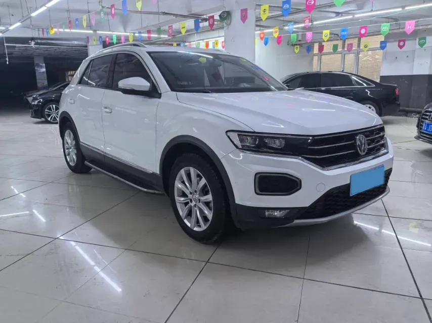 2019 Volkswagen T-Roc 1.4T 131HP L4 7DCT,autocango,china used car exporter,china ev exporter,chinese used car exporter,chinese used ev exporter