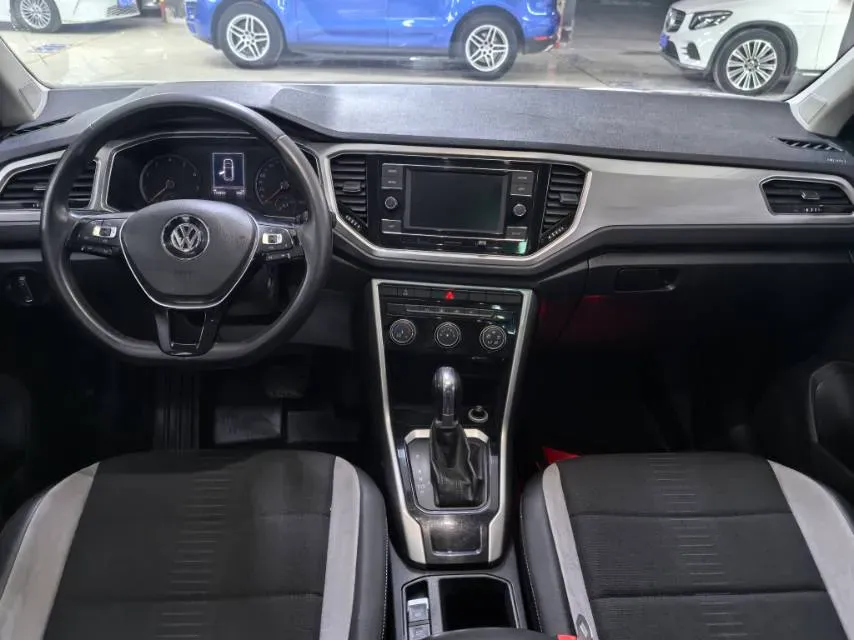 2019 Volkswagen T-Roc 1.4T 131HP L4 7DCT,autocango,china used car exporter,china ev exporter,chinese used car exporter,chinese used ev exporter