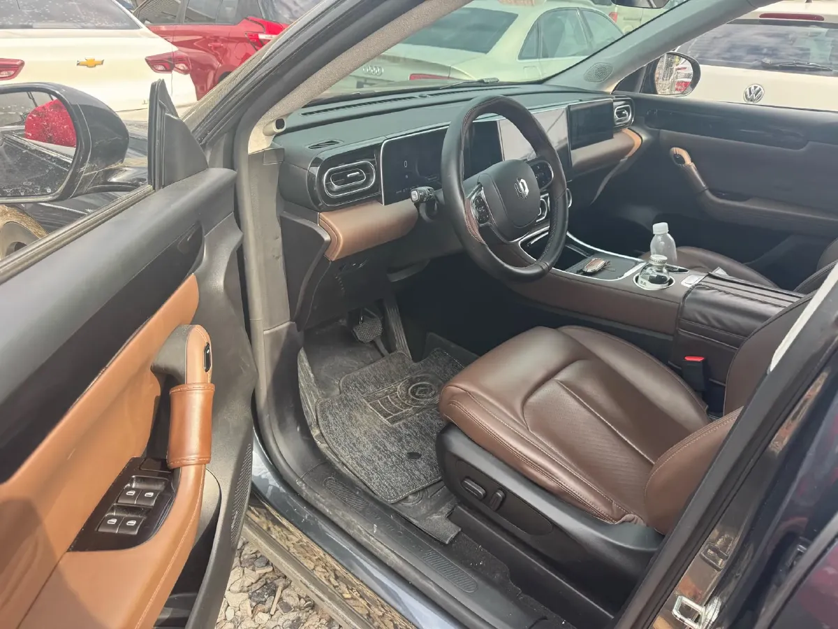 2023 Leapmotor C11 1.2T 131HP L3 REEV 43.74KWH,autocango,china used car exporter,china ev exporter,chinese used car exporter,chinese used ev exporter