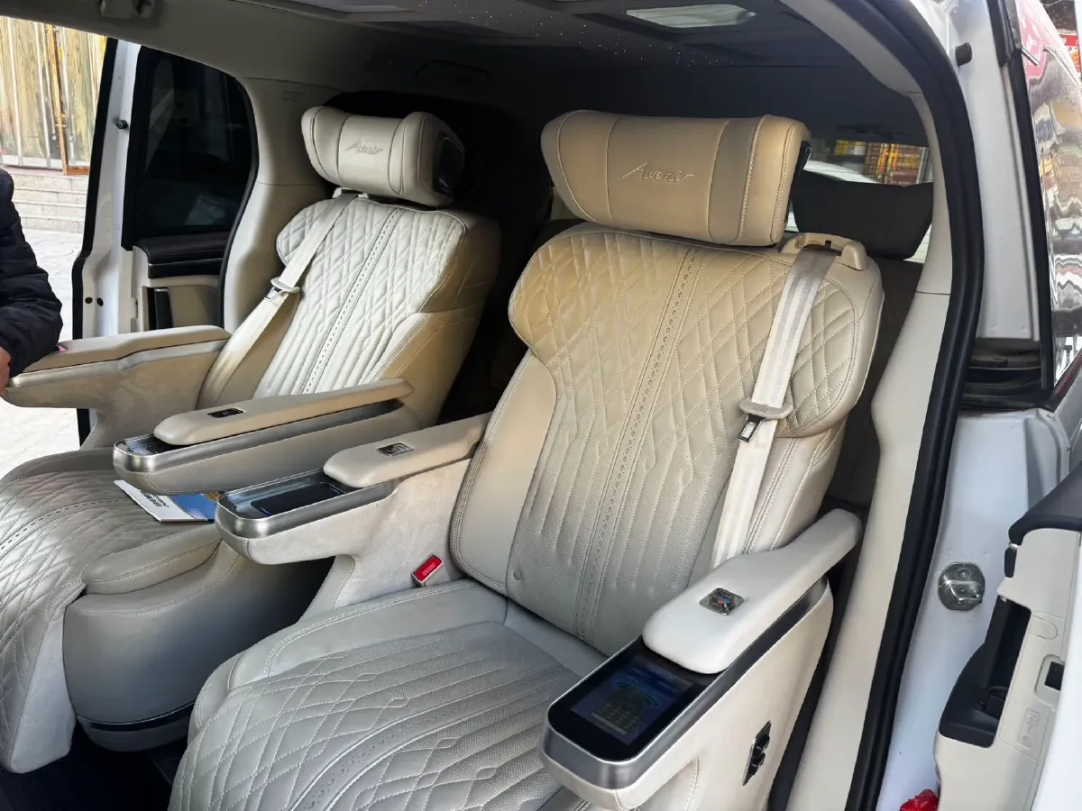 2021 Buick GL8 2.0T 237HP L4 9AT,autocango,china used car exporter,china ev exporter,chinese used car exporter,chinese used ev exporter