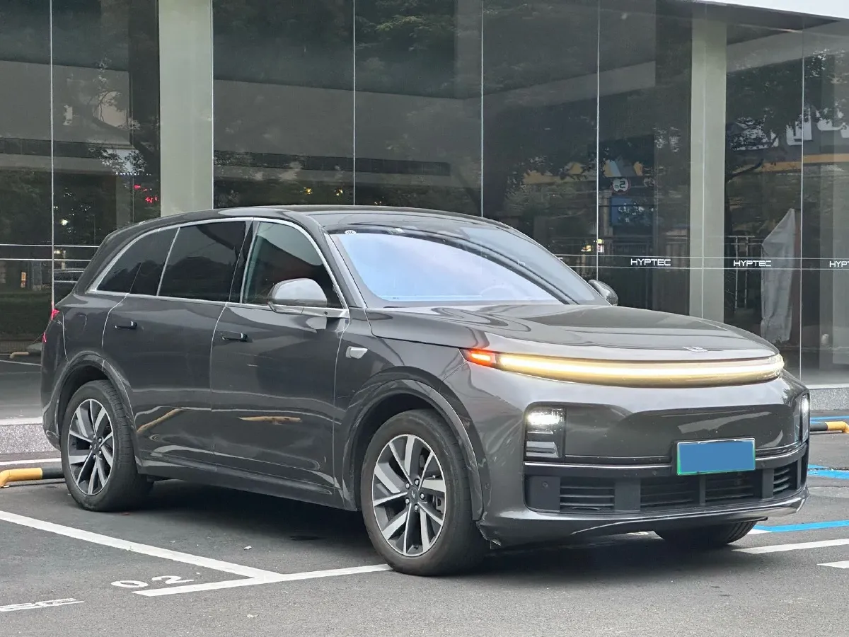 2023 Li L7 Range Extended 154HP REEV 40.9KWH,autocango,china used car exporter,china ev exporter,chinese used car exporter,chinese used ev exporter