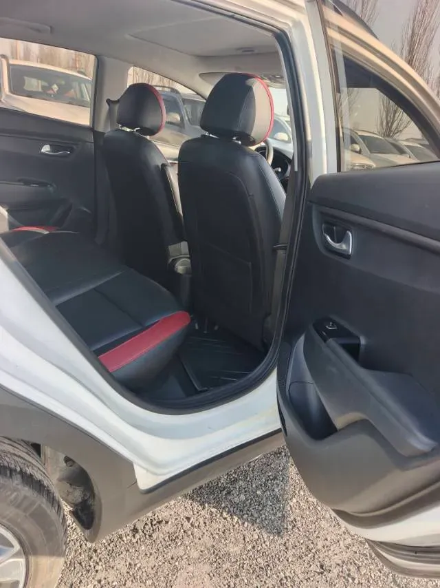 2017 Kia KX Cross 1.4L 100HP L4 6MT,autocango,china used car exporter,china ev exporter,chinese used car exporter,chinese used ev exporter