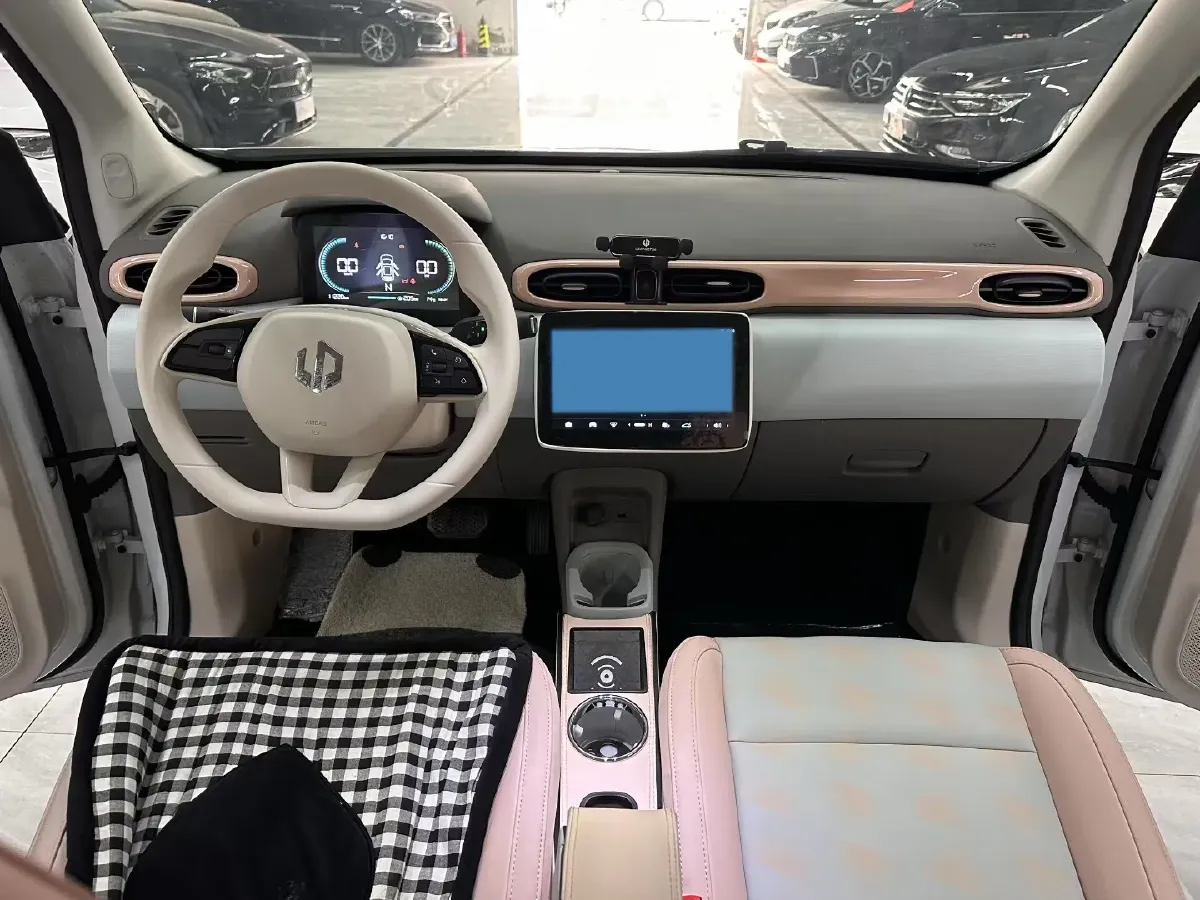 2025 Leapmotor T03 BEV 31.9KWH,autocango,china used car exporter,china ev exporter,chinese used car exporter,chinese used ev exporter