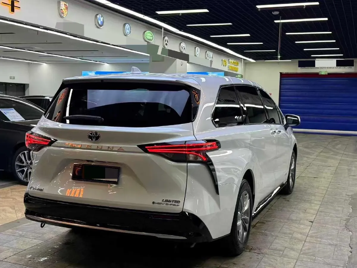 2024 Toyota Sienna 2.5L 189HP L4 E-CVT Hybrid,autocango,china used car exporter,china ev exporter,chinese used car exporter,chinese used ev exporter