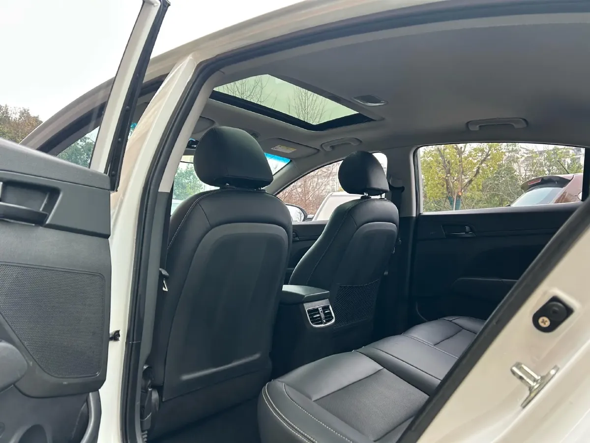 2018 Hyundai Elantra 1.4T 130HP L4 7DCT,autocango,china used car exporter,china ev exporter,chinese used car exporter,chinese used ev exporter