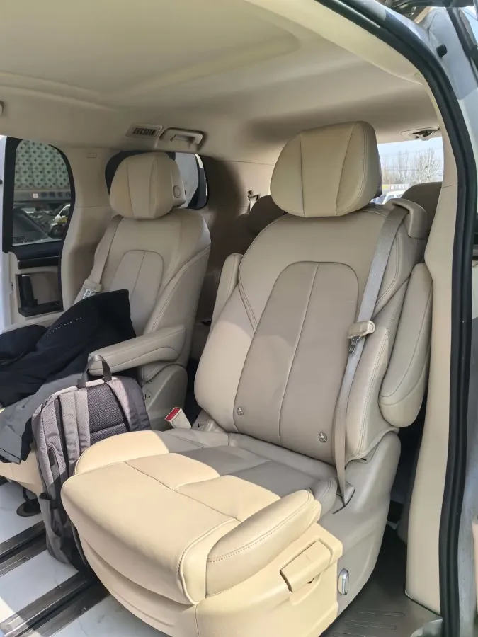 2023 Buick GL8 2.0T 237HP L4 9AT,autocango,china used car exporter,china ev exporter,chinese used car exporter,chinese used ev exporter