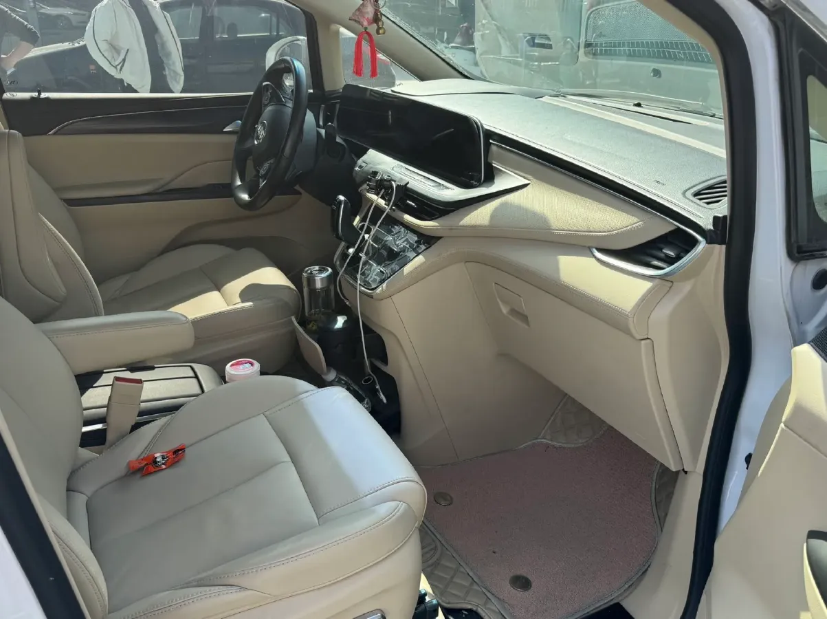 2023 Buick GL8 2.0T 237HP L4 9AT,autocango,china used car exporter,china ev exporter,chinese used car exporter,chinese used ev exporter