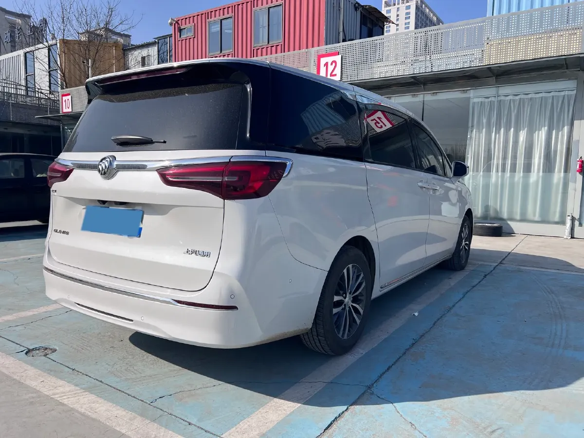 2023 Buick GL8 2.0T 237HP L4 9AT,autocango,china used car exporter,china ev exporter,chinese used car exporter,chinese used ev exporter