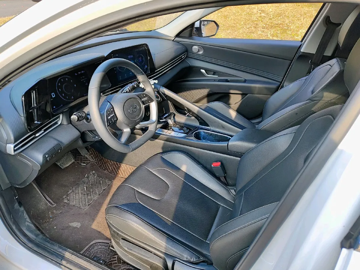 2022 Hyundai Elantra 1.5L 115HP L4 CVT,autocango,china used car exporter,china ev exporter,chinese used car exporter,chinese used ev exporter