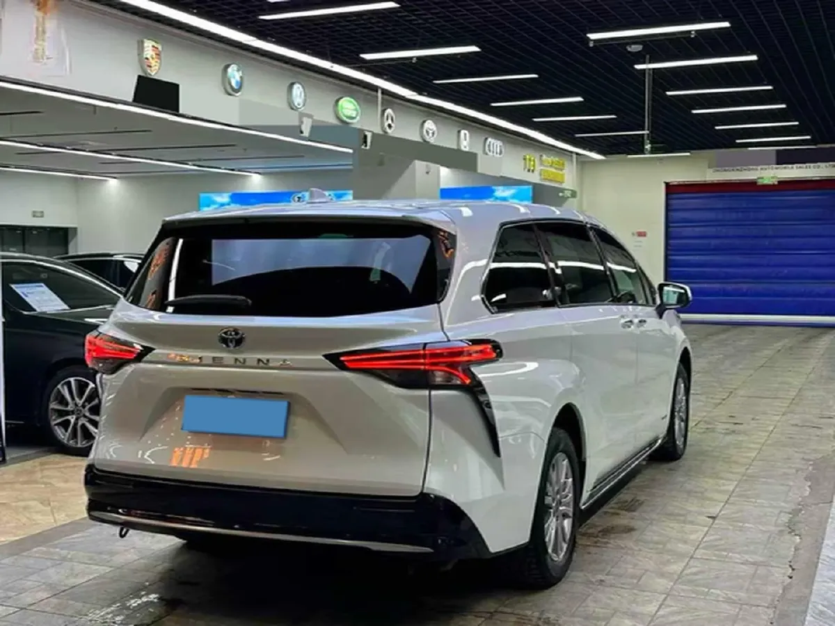 2021 Toyota Sienna 2.5L 192HP L4 E-CVT Hybrid,autocango,china used car exporter,china ev exporter,chinese used car exporter,chinese used ev exporter